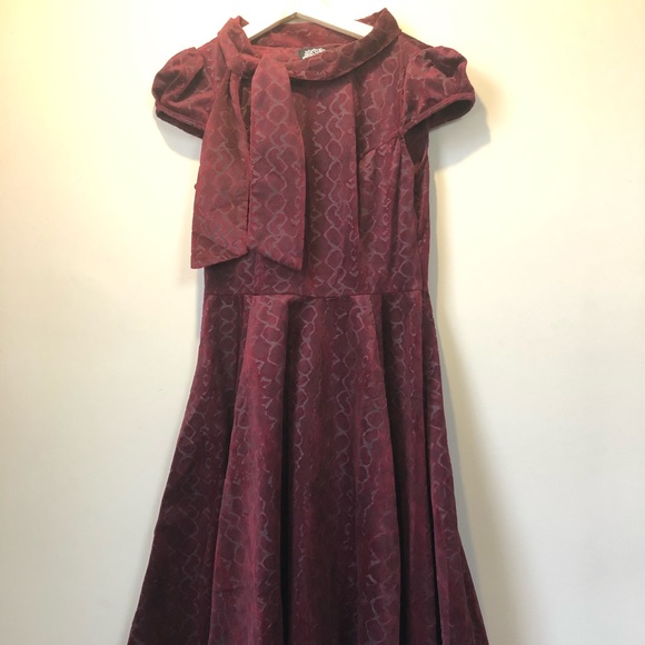 H&R London's Desirable Flocked Tea Dress. - Picture 2 of 5